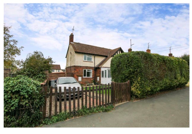 3 bed semi detached property for rent Main Photo