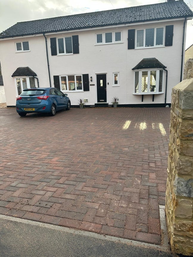 Join our happy household Main Photo