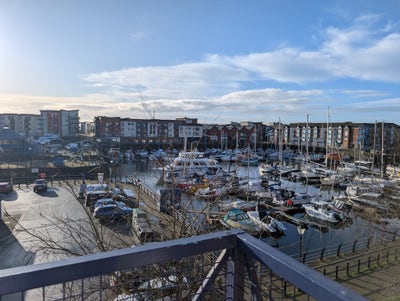 2 Bedroom Marina Apartment with ensuite Main Photo