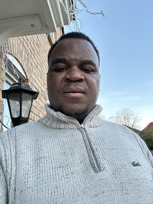 Professional Male seeks a single or double room Main Photo