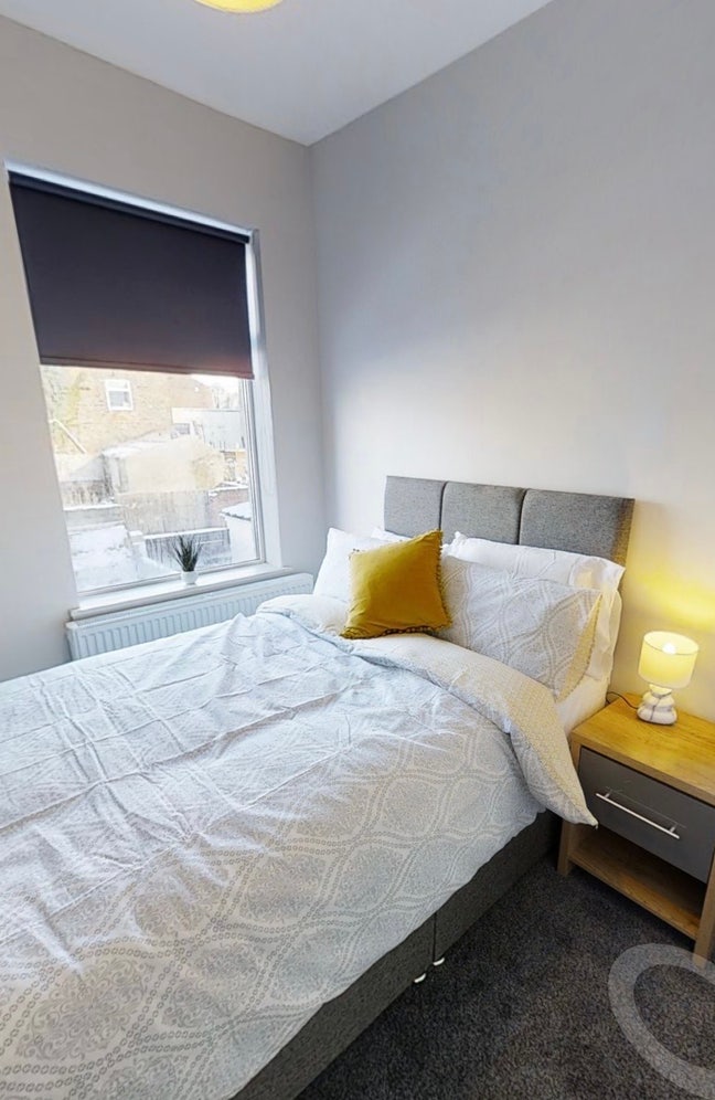 Double Bedroom Surtees street Darlington Main Photo