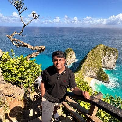 Two Students Seeking Long-Term Rental in Central L Main Photo