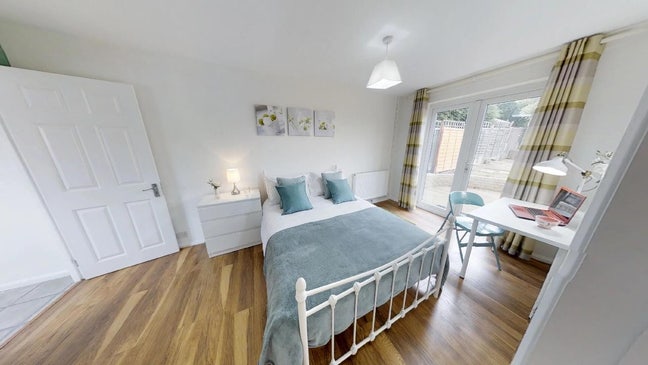 Large Double Room Close to Southmead Hospital Main Photo