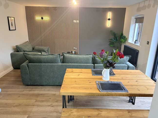 All Ensuite, Brindley Place, Large & B NEW  Main Photo