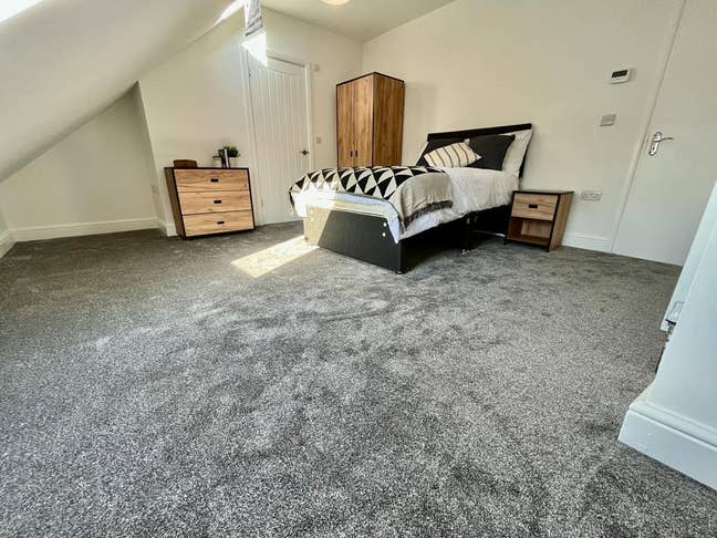 Tooting 💎 : Ensuite available March! Main Photo