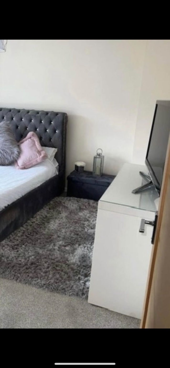 Room for rent  Main Photo