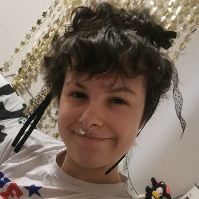 Looking for a place near Manchester City Center! Main Photo