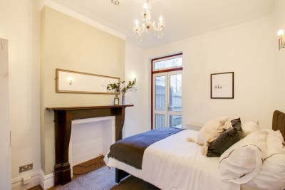 ✨Discounted Double Room in Ealing, W7✨ Main Photo