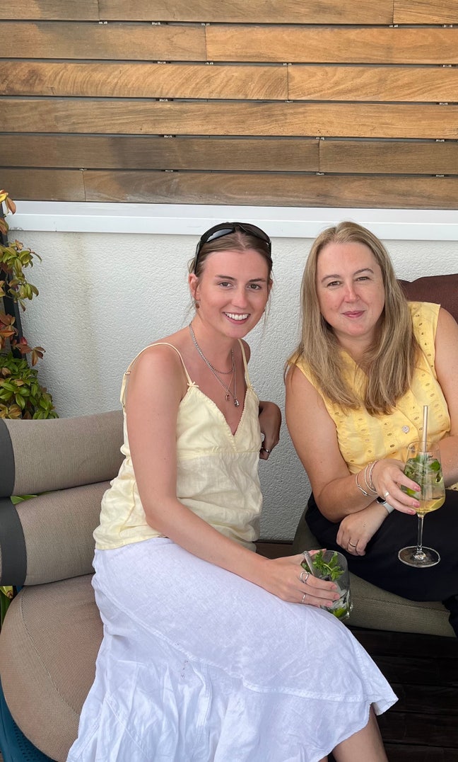 Room hunt :)  Main Photo