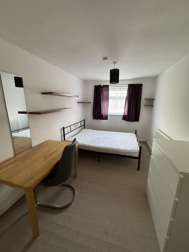 Large double room Main Photo