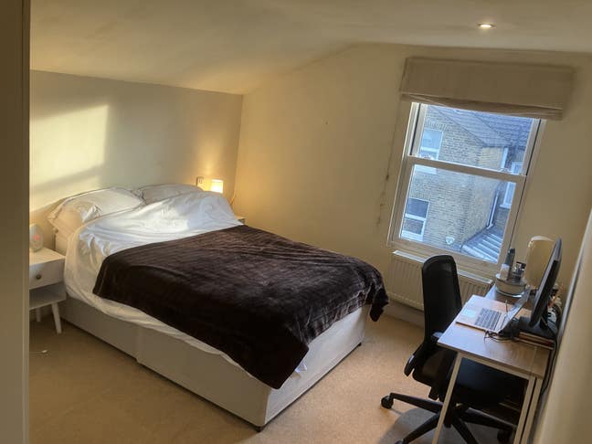 Bright Double Room by Clapham Common WFH Friendly Main Photo
