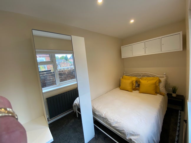Rooms available in this beautiful shared 4 bed Main Photo
