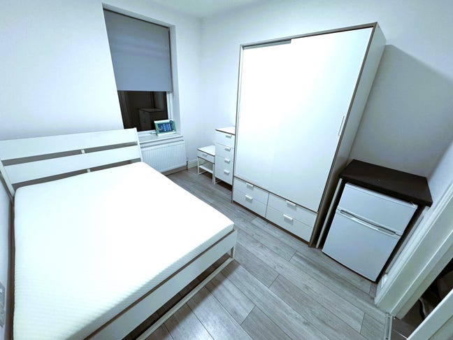 En Suite Room Ilford &pound;825 Pcm All Bills Included Main Photo