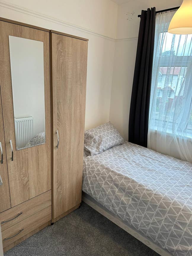 Stunning Rooms in Woodside Park | Bills Inc. Main Photo