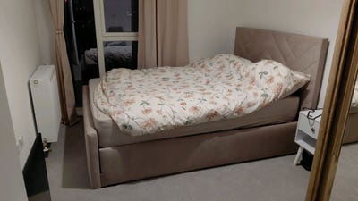 Double room in a new build Main Photo