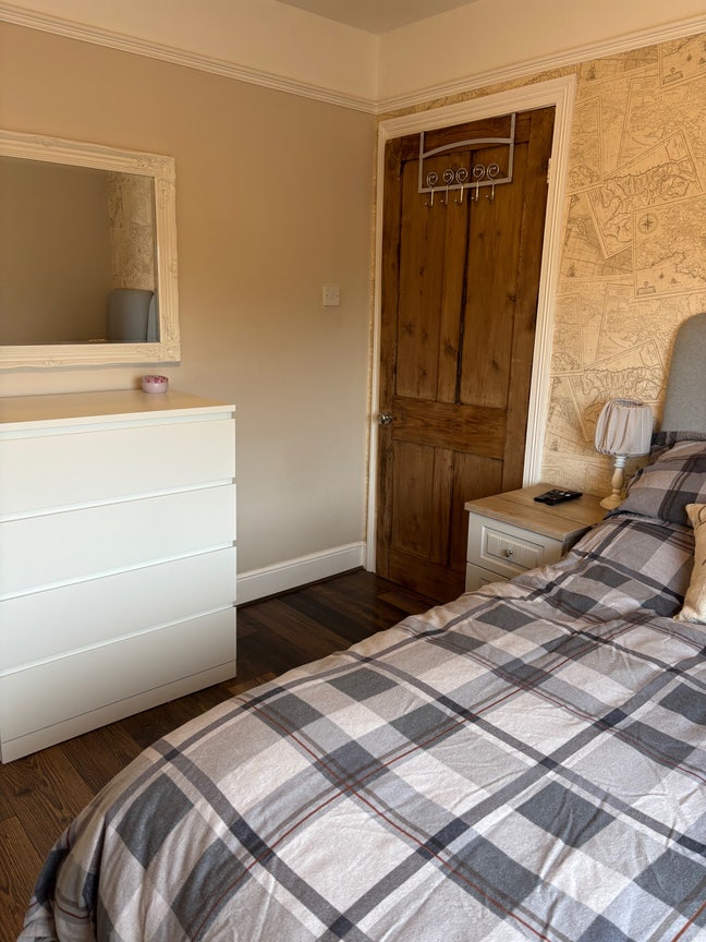 Great location double room Main Photo