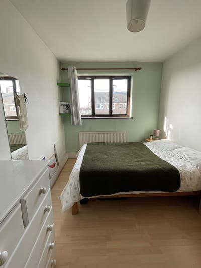 Double room available in Fulham flatshare Main Photo