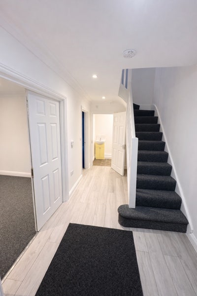 Rooms&ensuite rooms to rent at TW4, DSS Welcome! Main Photo