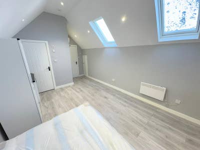 DSS - Studio Flat Available in Southall Hayes UB3 Main Photo