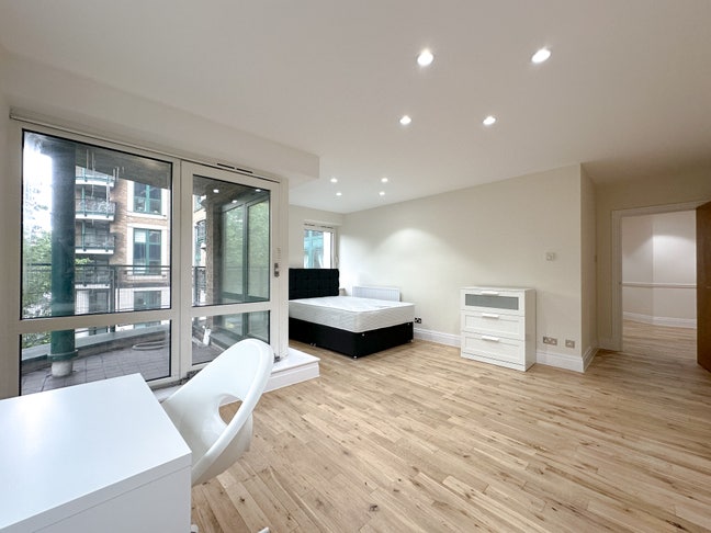 Big Doubleroom in Kensington + Gym Access Main Photo