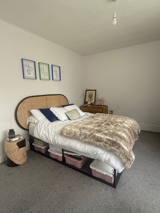 Double room in 1920’s art deco flat in Stokey Main Photo