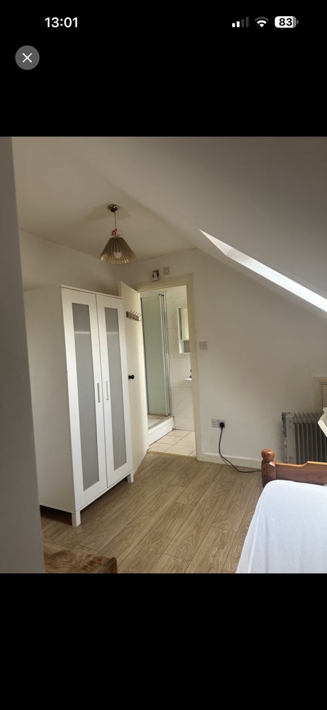 En-Suite Room to Rent N17 Main Photo