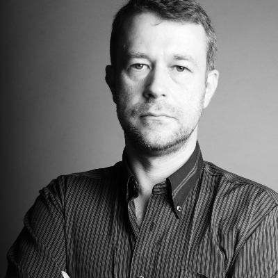 Professional Male seeks a single or double room Main Photo