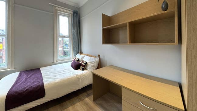 Stunning Double Rooms Available in Bedford Place Main Photo