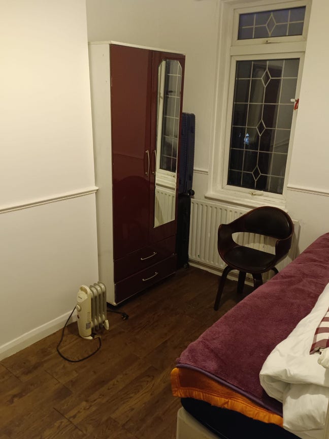 Single room to let Main Photo