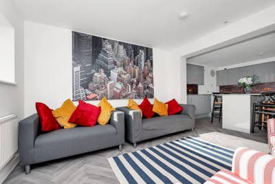 Luxury Large Room Ensuite - All Bills Included Main Photo