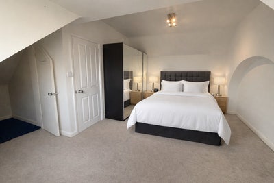 Large double room with private office room  Main Photo