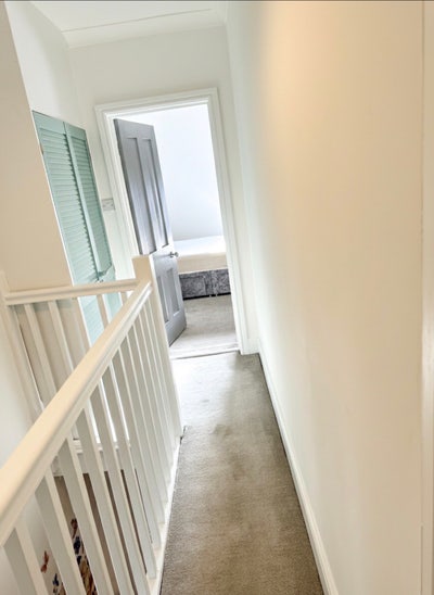 Newly Refurbish Double Room- Bills Included  Main Photo