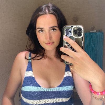 Professional Female seeks a double room Main Photo