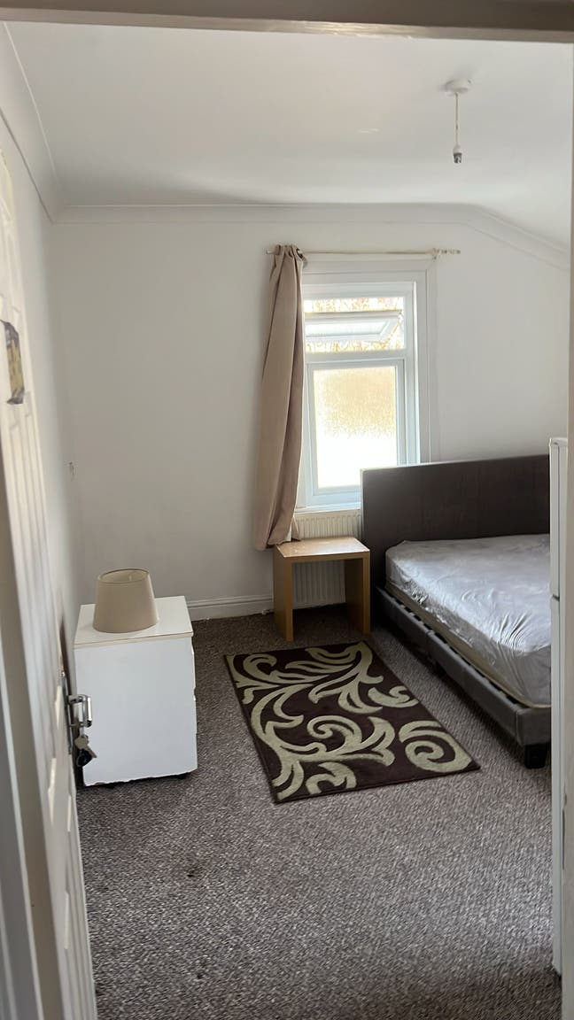 A room to rent in Erith London Uk  Main Photo