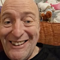 Hi im looking for a room Main Photo