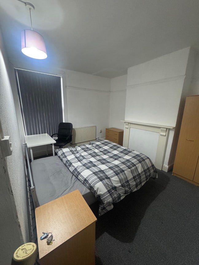 Room Available for Rent Main Photo