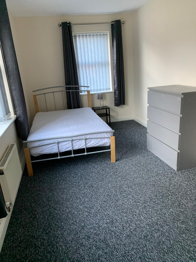 Large Double Room, Modern House Main Photo