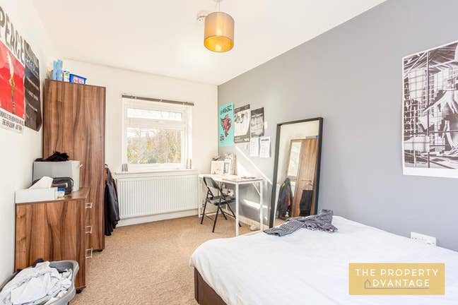 ✨ Bright Double Rooms in UB5 | Cleaner Included Main Photo