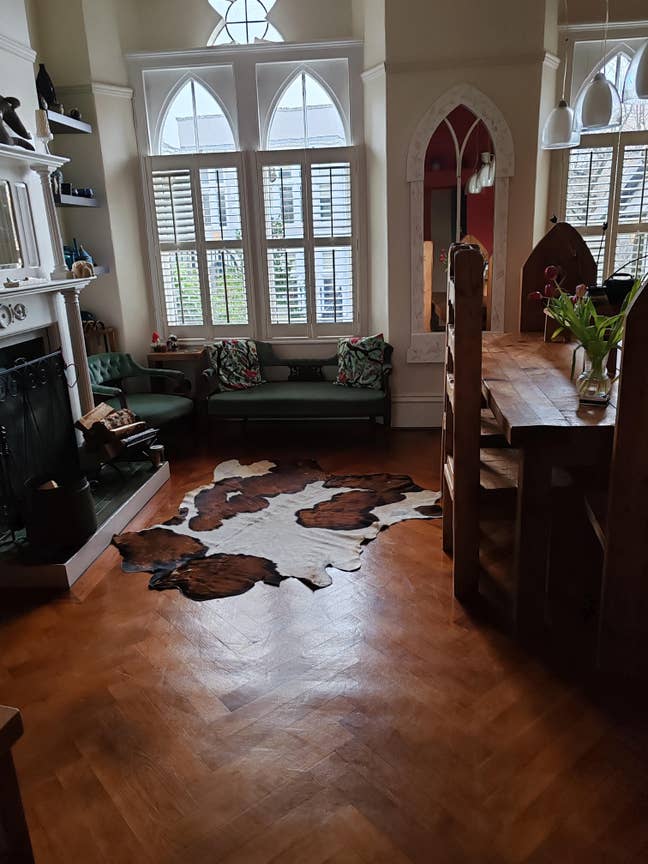 Huge bright  room in grand grade 2 listed home Main Photo