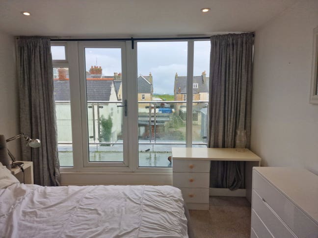 Large en suite Room with balcony Main Photo