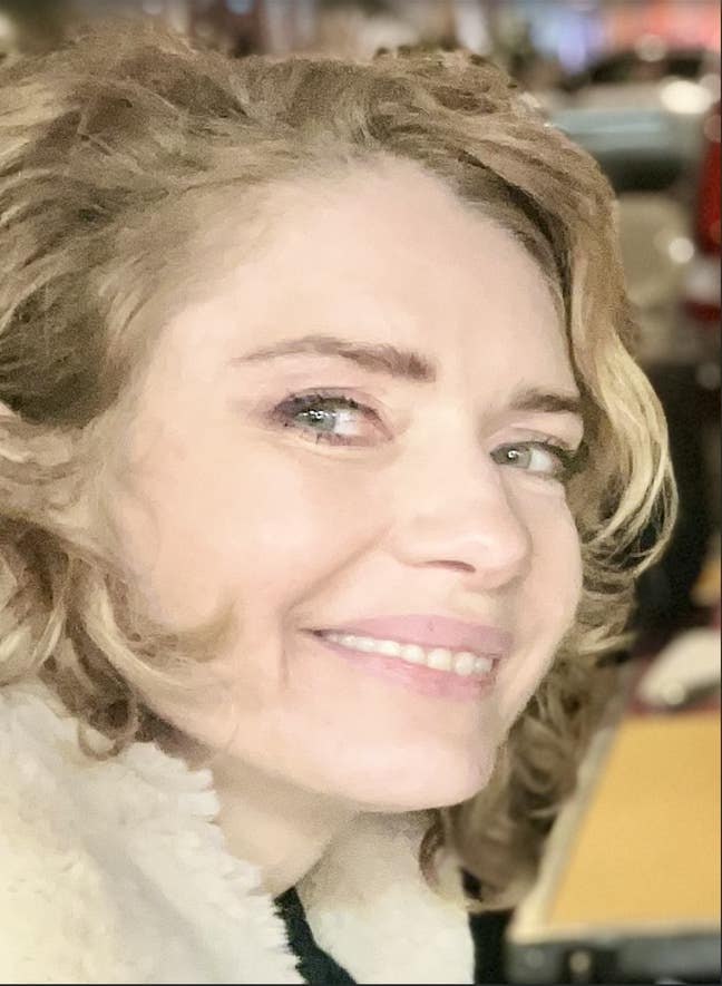 hello I am interested in the room. I am Crist... Main Photo