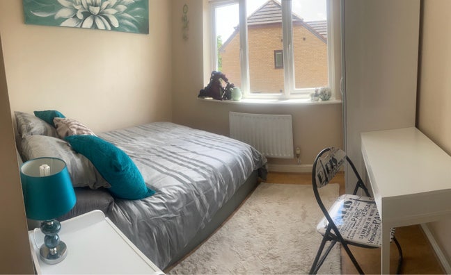 Furnished room with private bathroom.  Main Photo