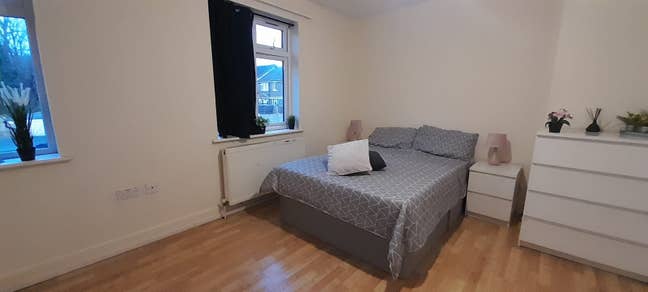 Spacious double and single in Harlesden  Main Photo