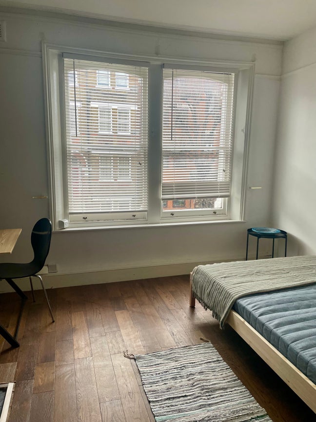 Bright Double Room in Shared Flat – Acton Central Main Photo