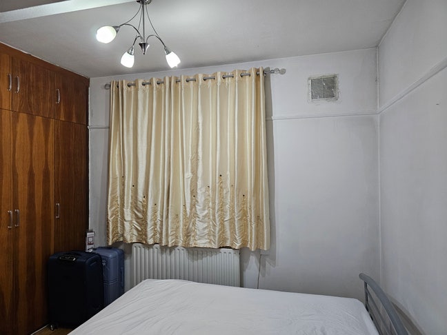 Double bedroom UB1  Main Photo