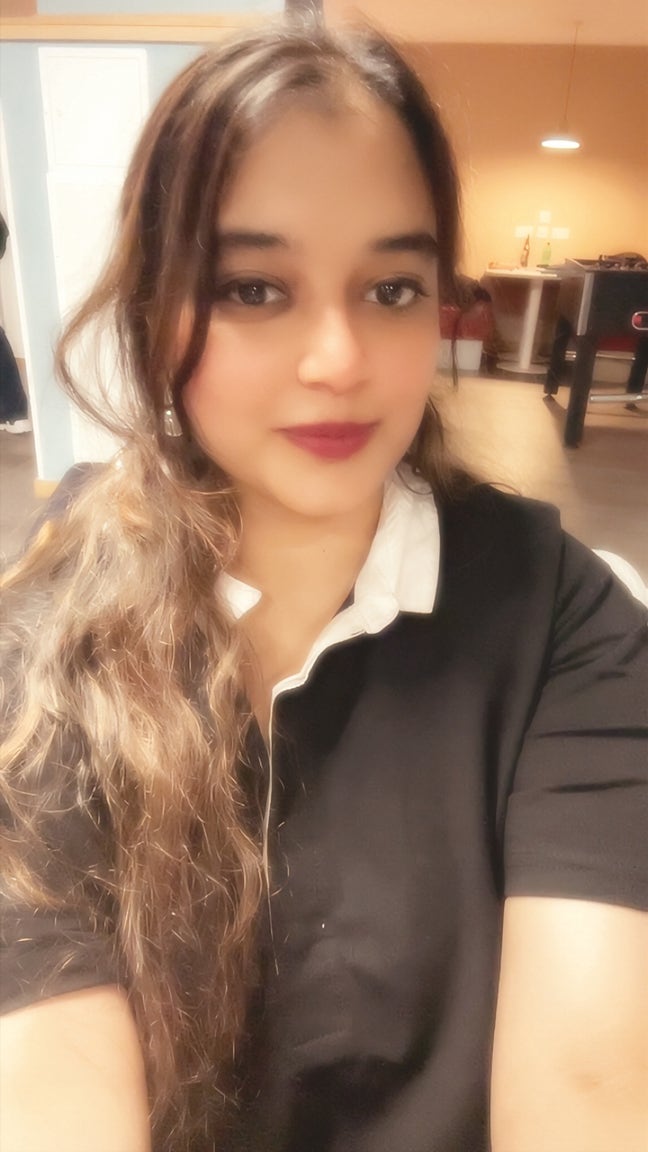 25 year old Female seeks a double room Main Photo