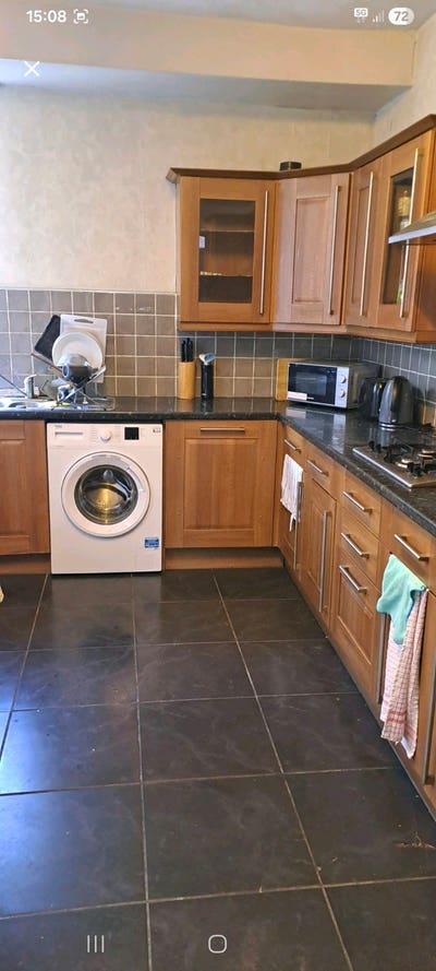 Media city BBC house share Main Photo