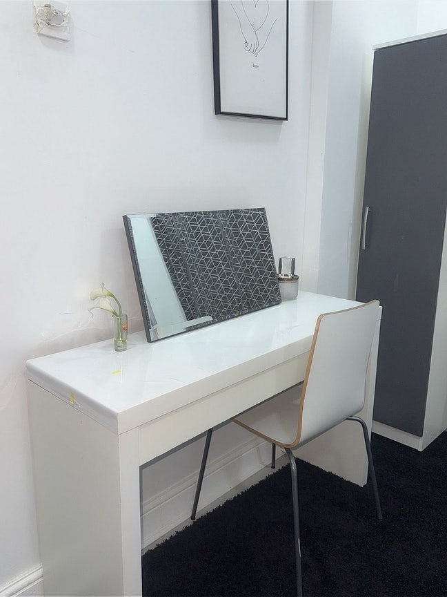 Spacious Double Room  Main Photo