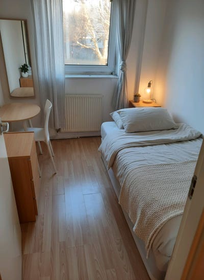 Cozy single Room Main Photo