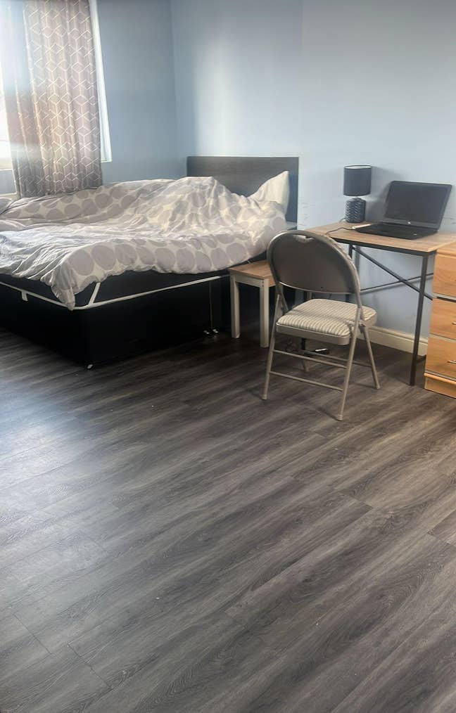 3 Luxury Rooms available for Rent at London, N18  Main Photo